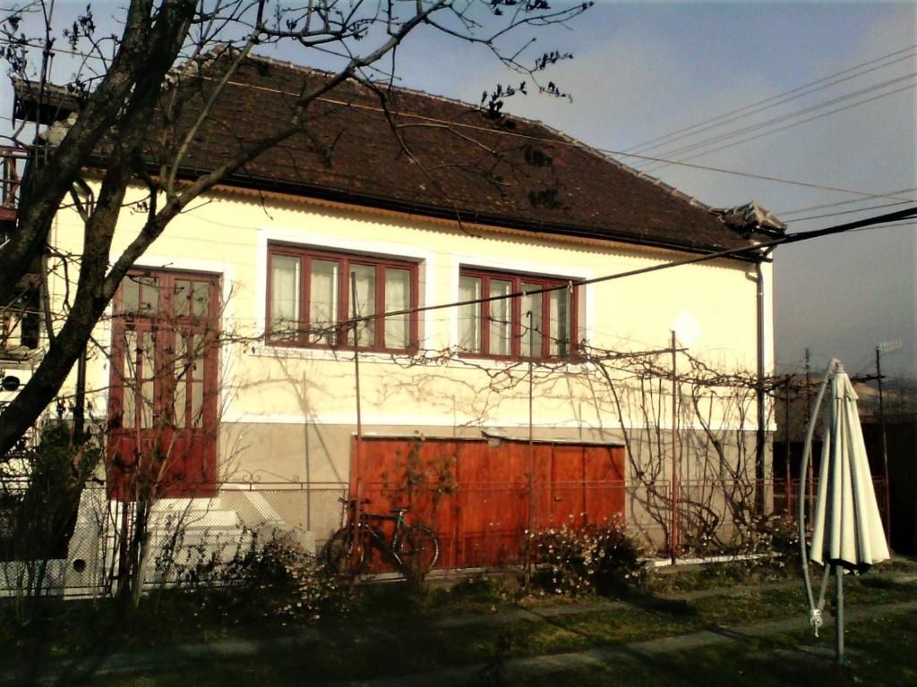 Загородные дома Casa lui Craciun Teliucu Inferior-70